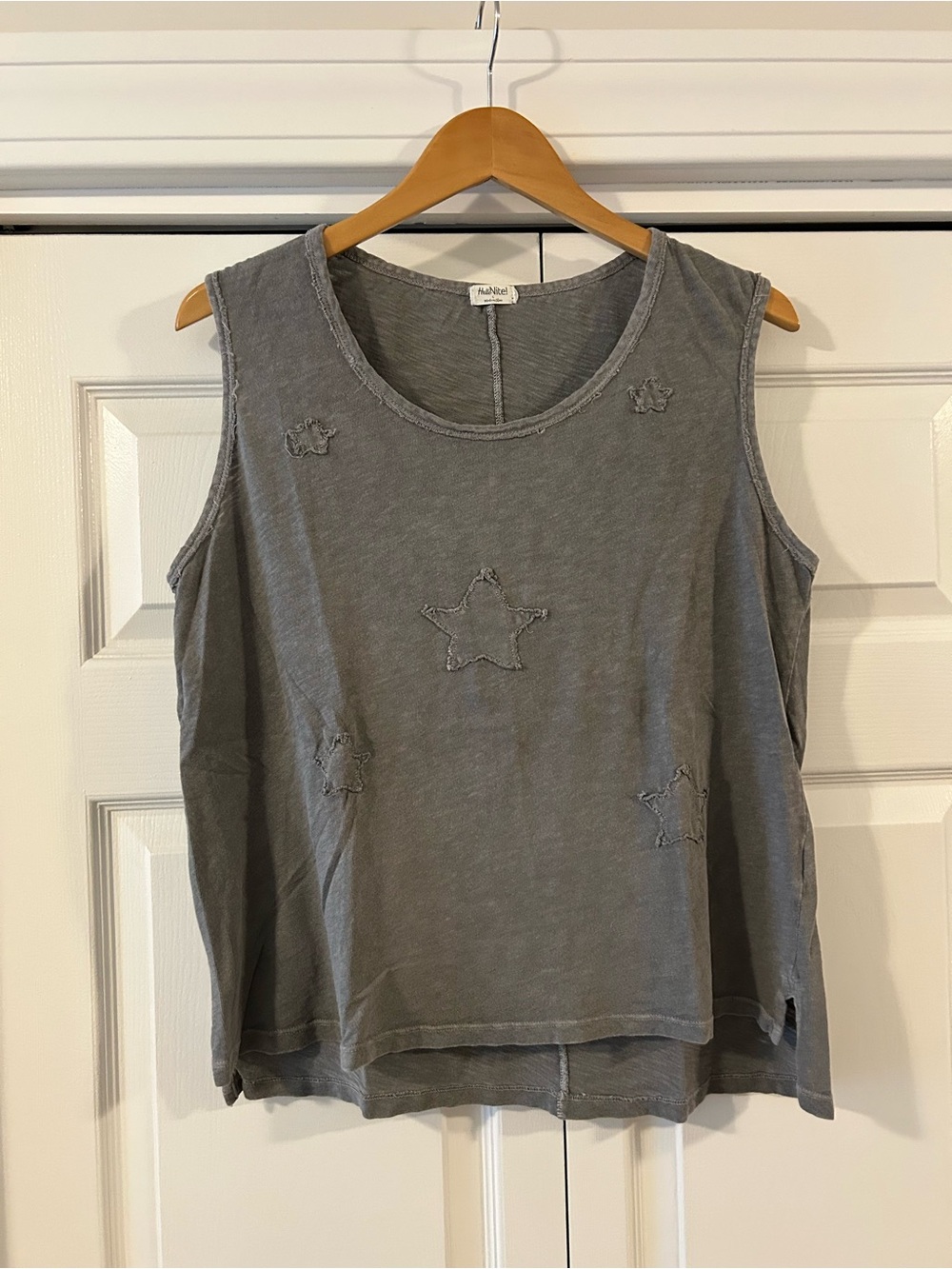 Washed Gray Star Appliqué Sleeveless Tank Top